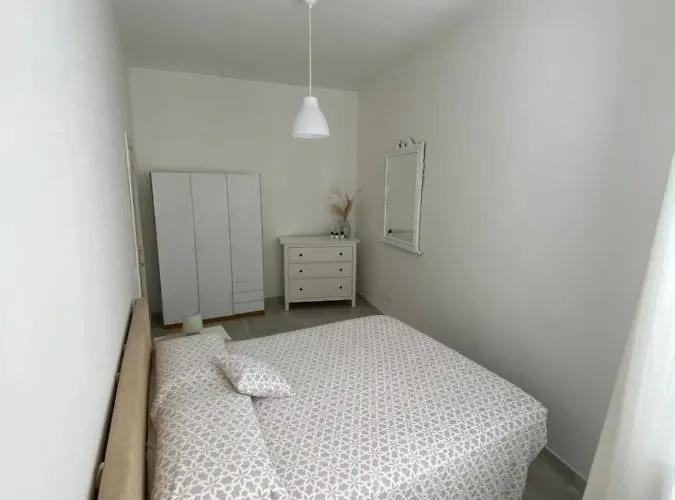 아파트 A Cas E Rosa *